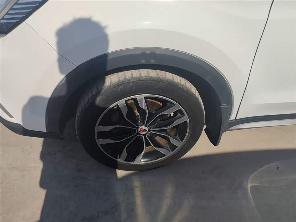 Roewe RX5