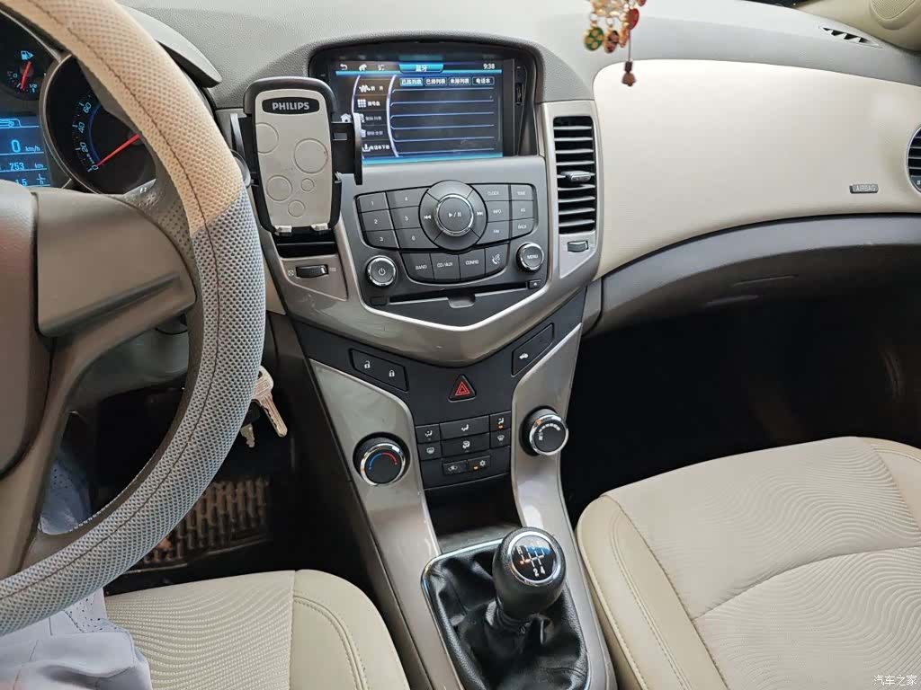 Chevrolet SE, 2015 14