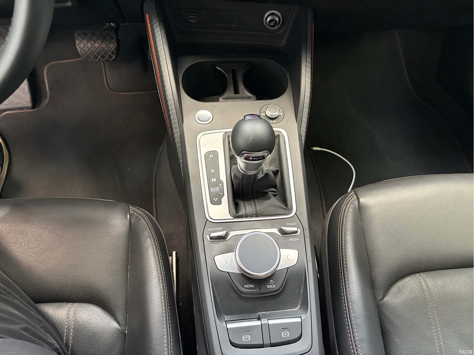 Audi Q2L, 2024 10