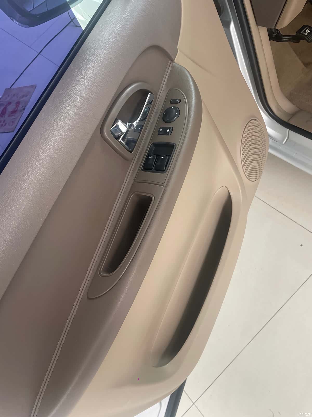Buick GL8, 2017 9