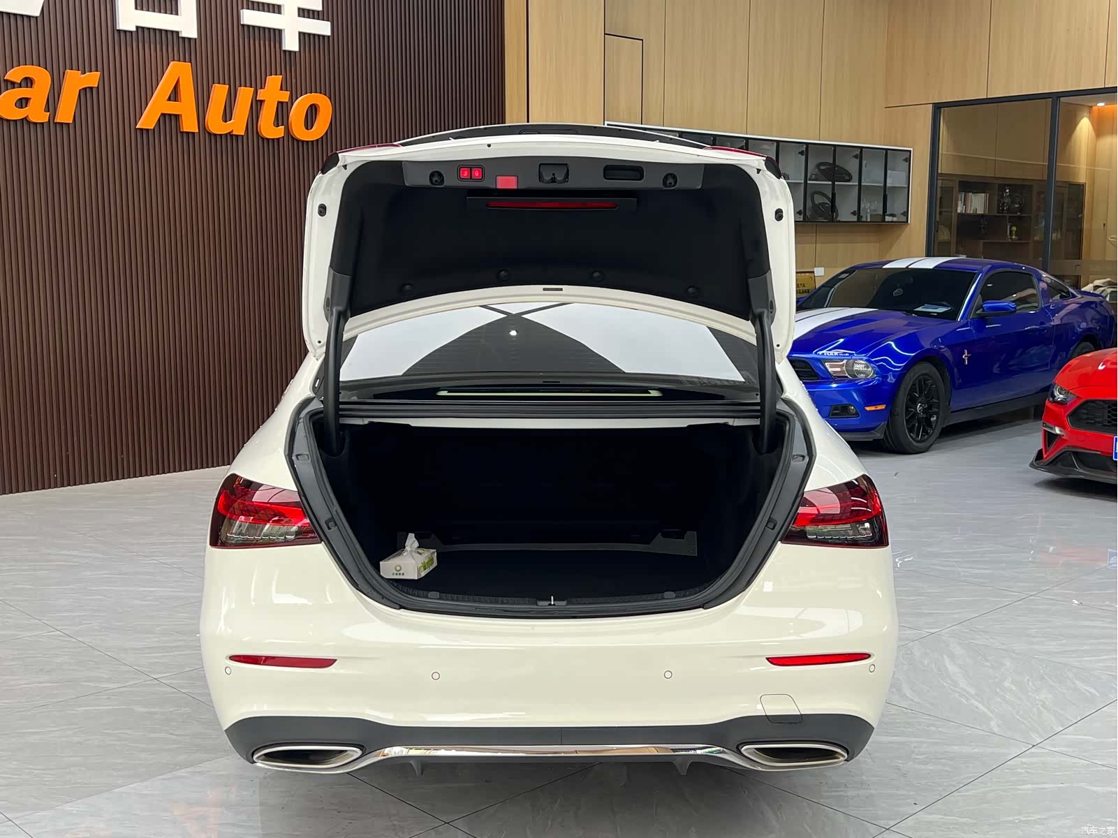 Mercedes-Benz E-Class, 2021 33