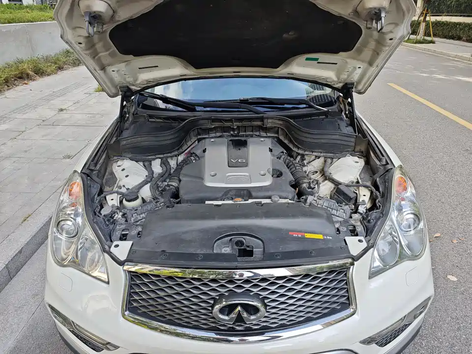 Infiniti QX50