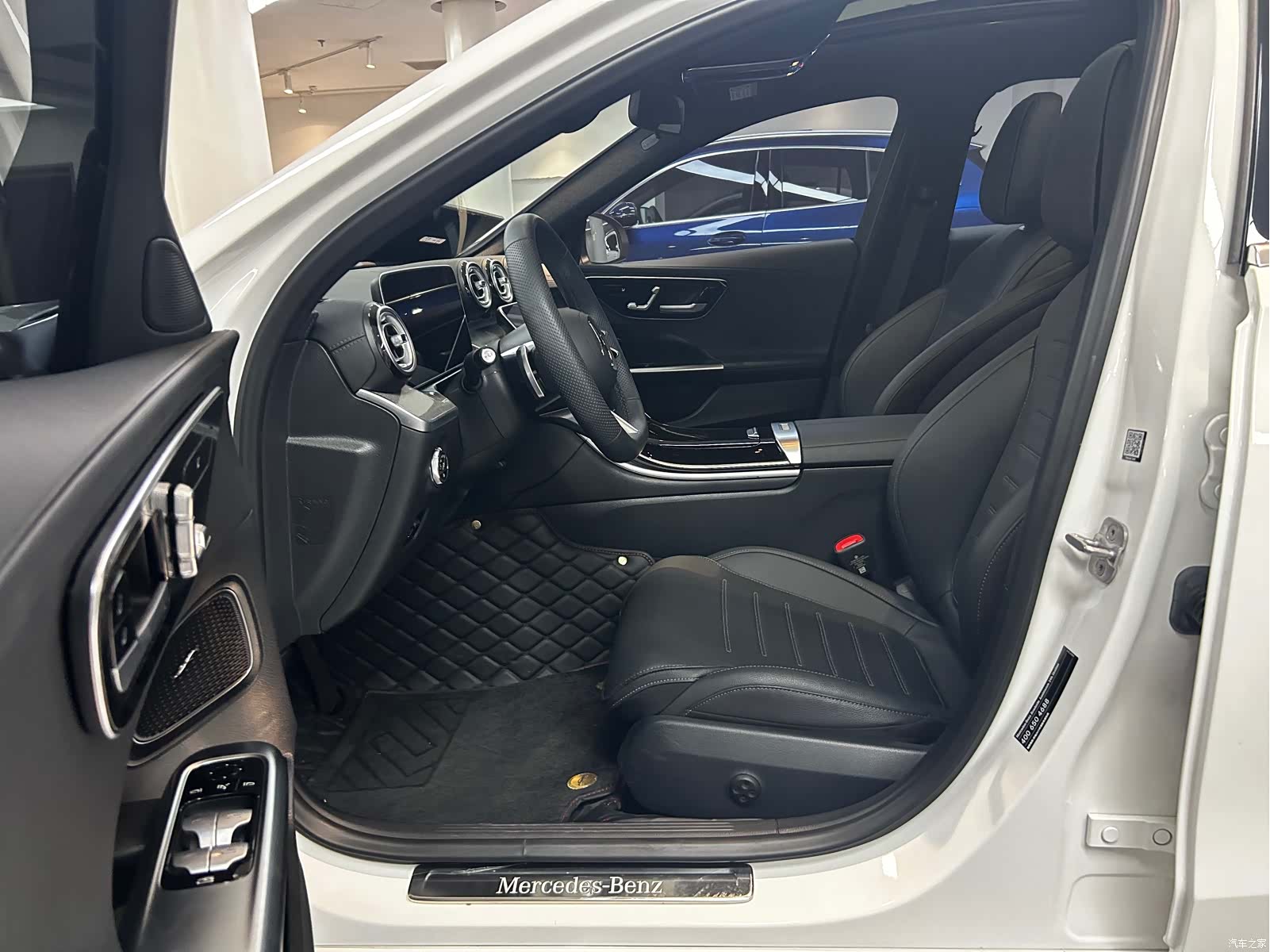 Mercedes-Benz C-Class, 2024 8