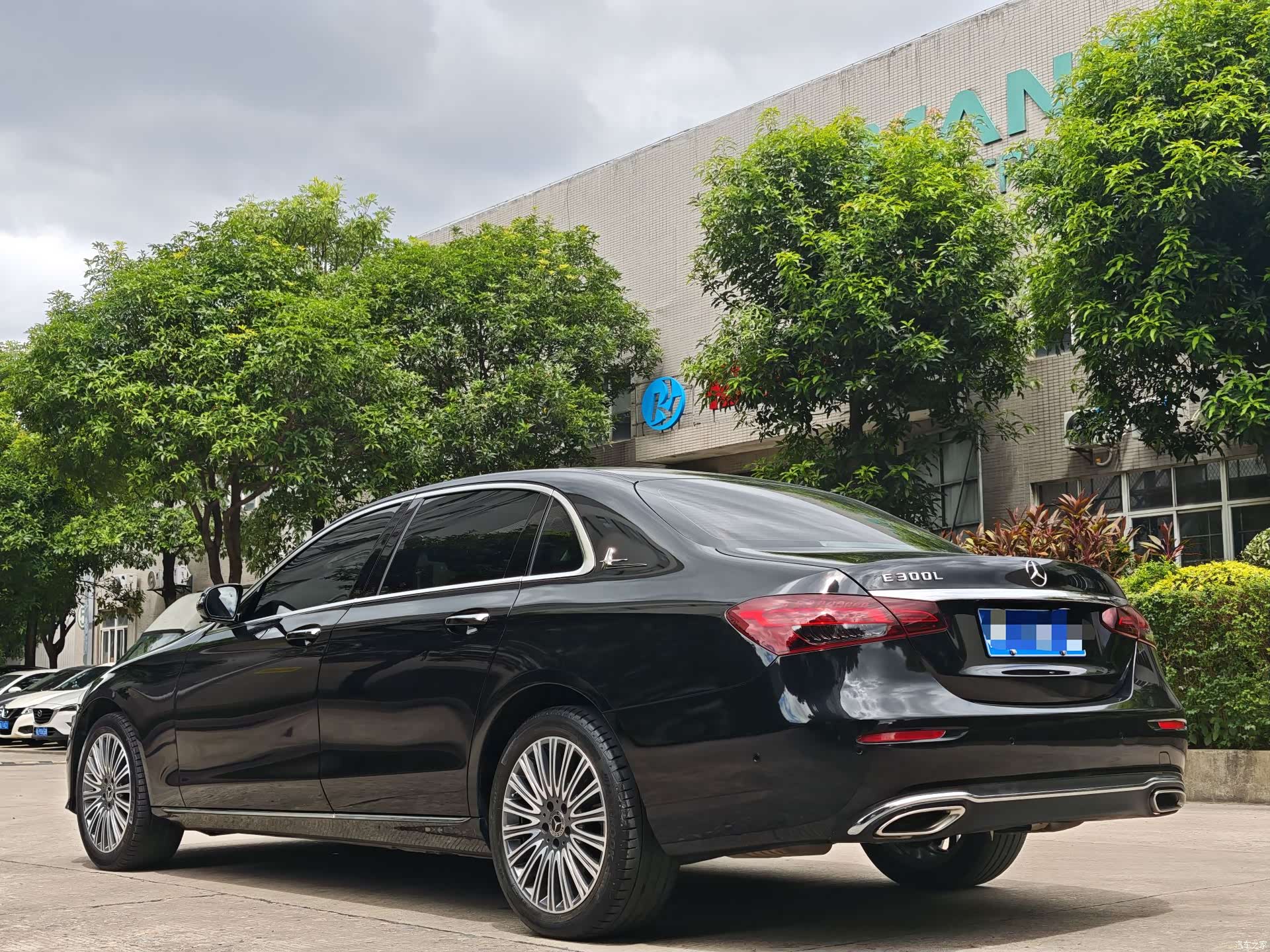 Mercedes-Benz E-Class, 2023 6