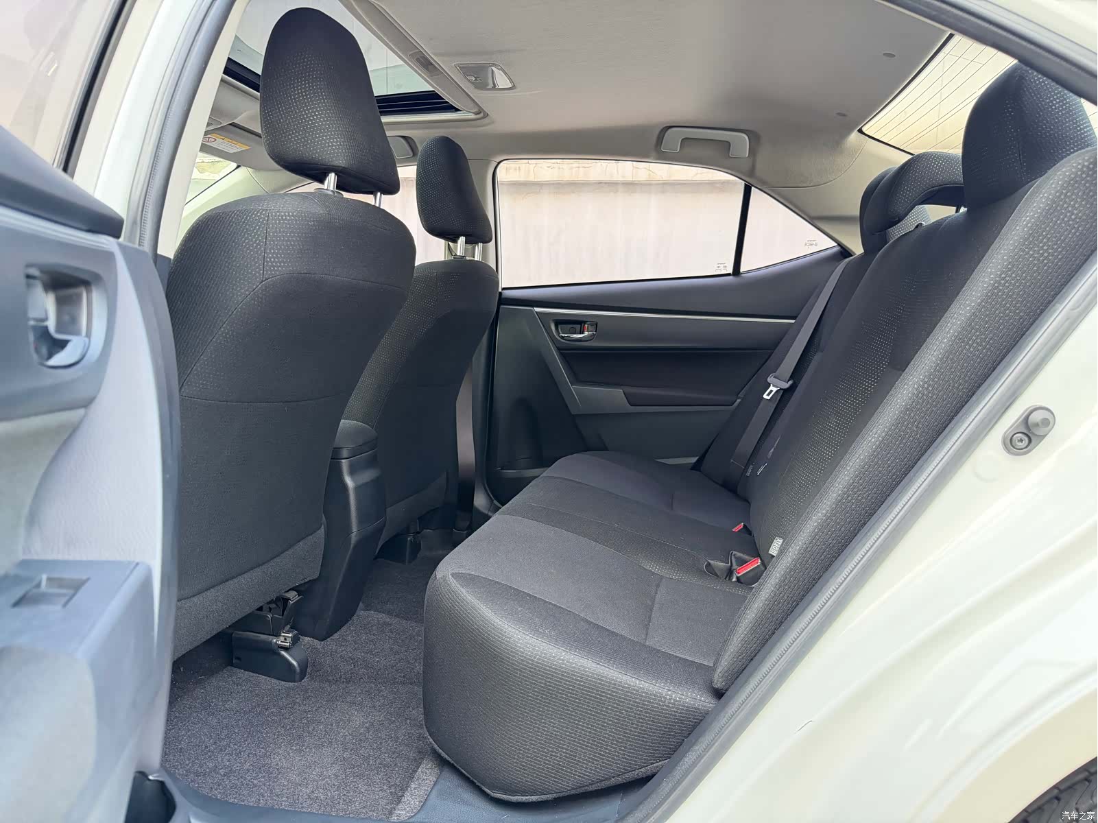 Toyota Levin, 2016 все фото