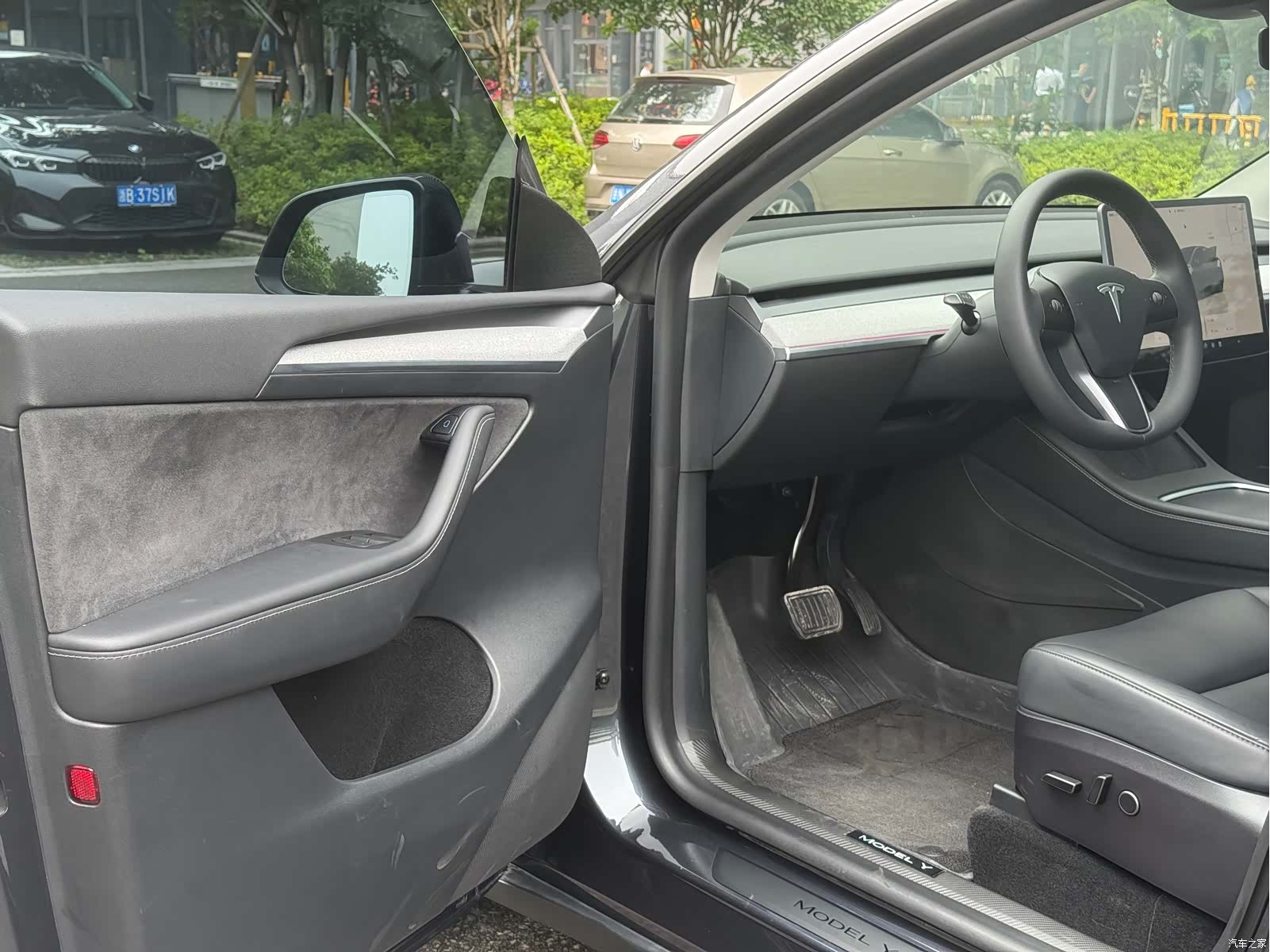 Tesla Model Y, 2024 все фото