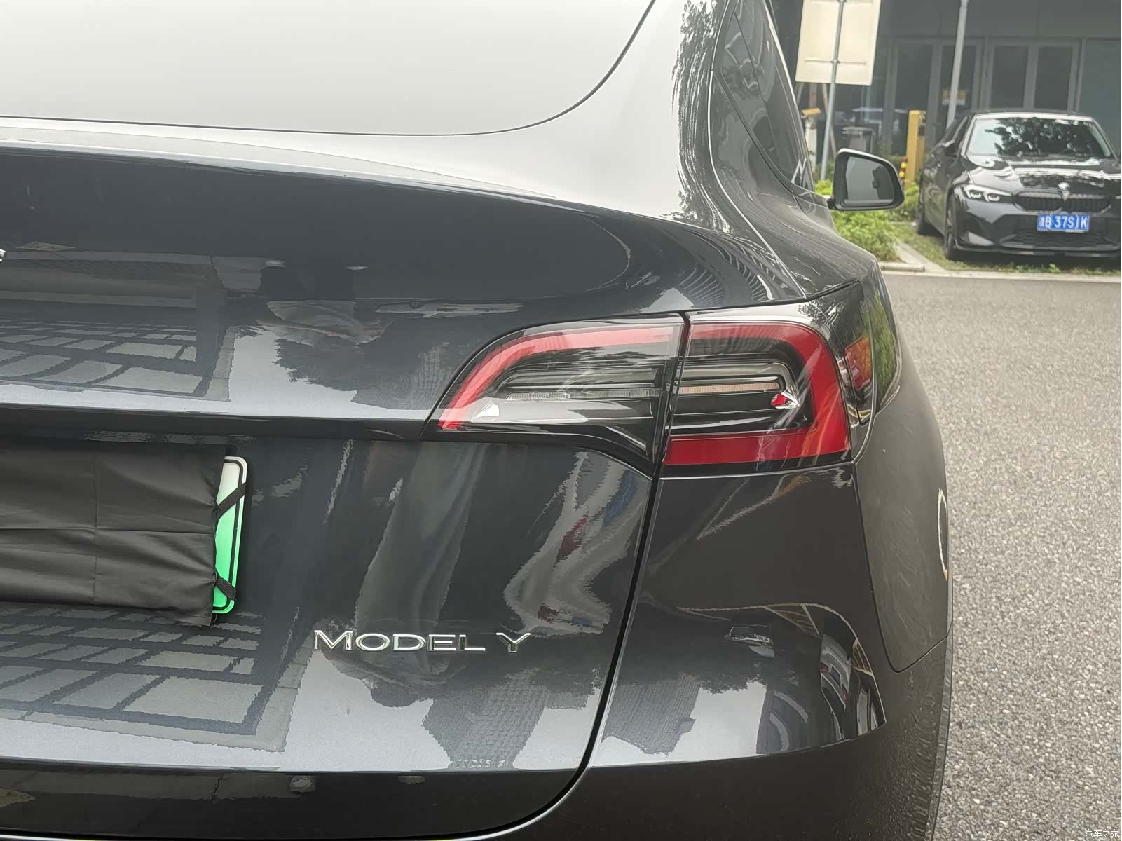 Tesla Model Y, 2024 28