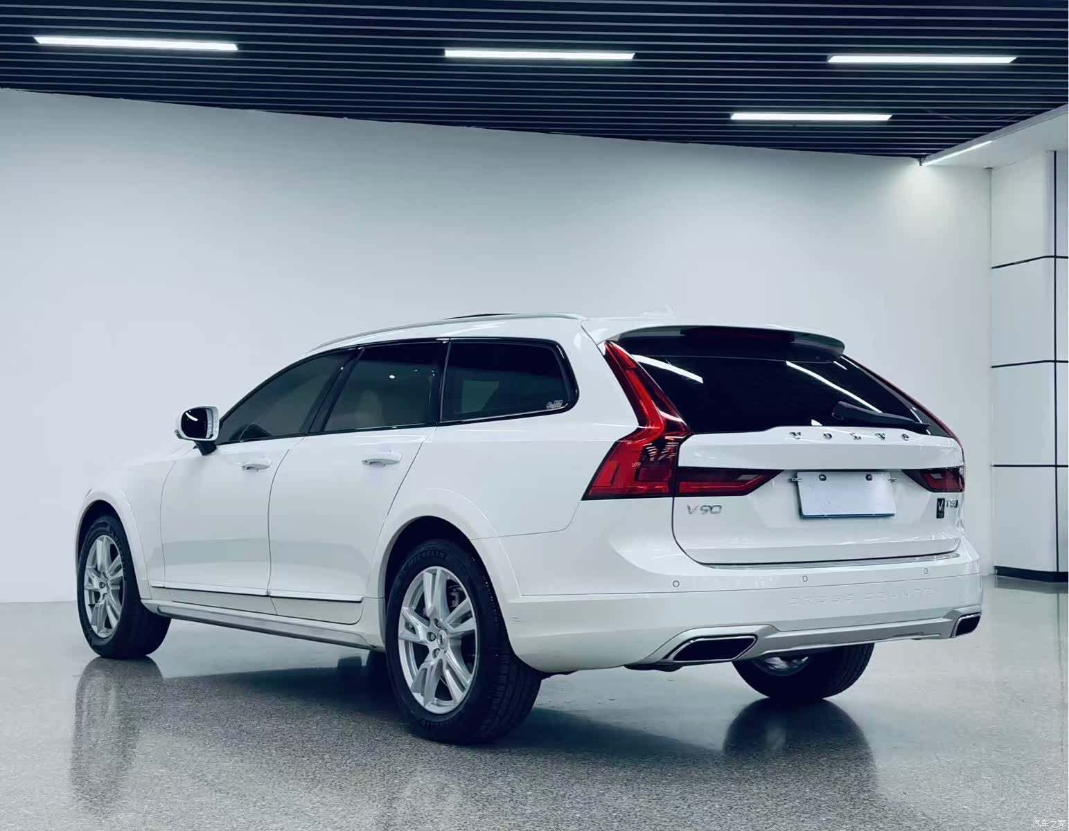 Volvo V90, 2018 3