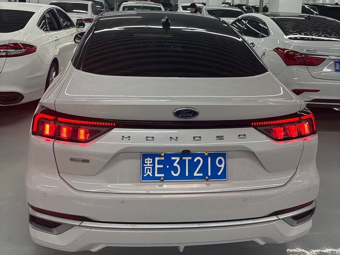 Ford Mondeo, 2022 4
