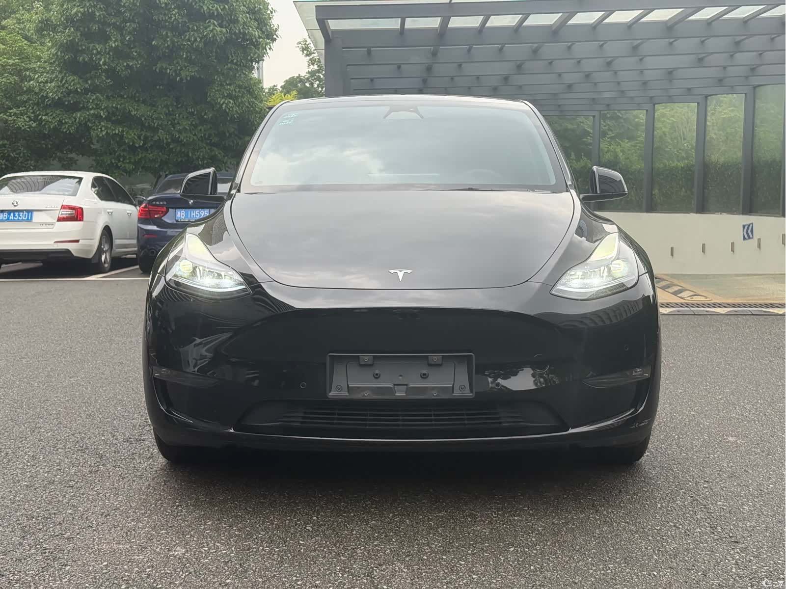 Tesla Model Y, 2023 2
