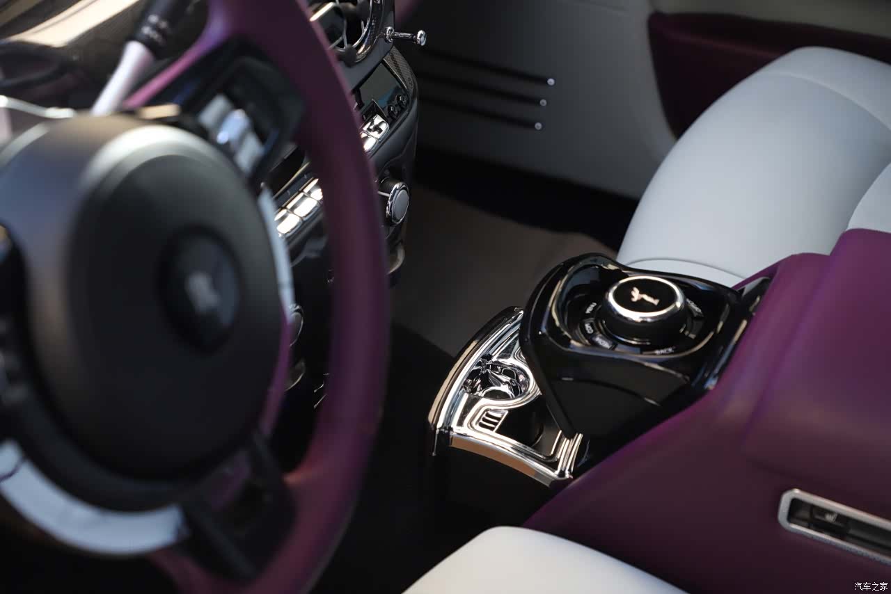 Rolls-Royce Phantom, 2007 15