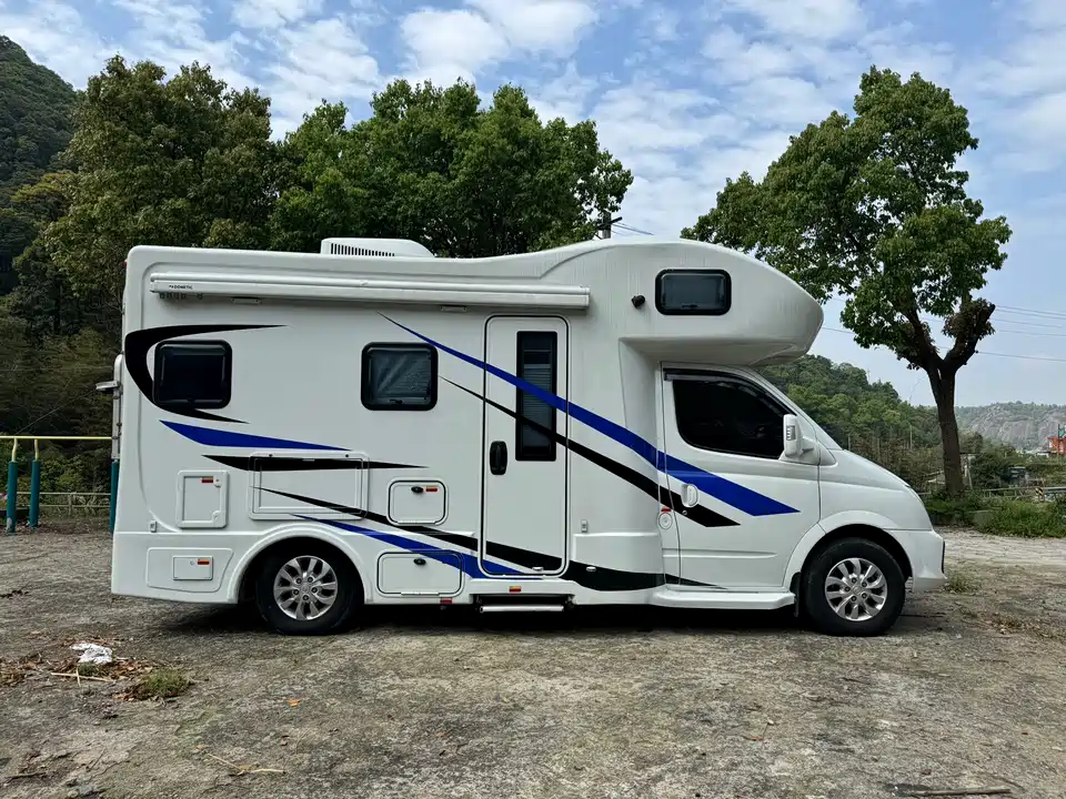 MAXUS V80 motorhome