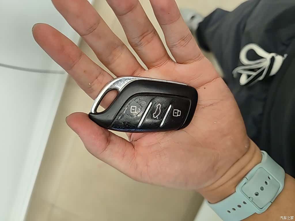 Roewe i5, 2019 9