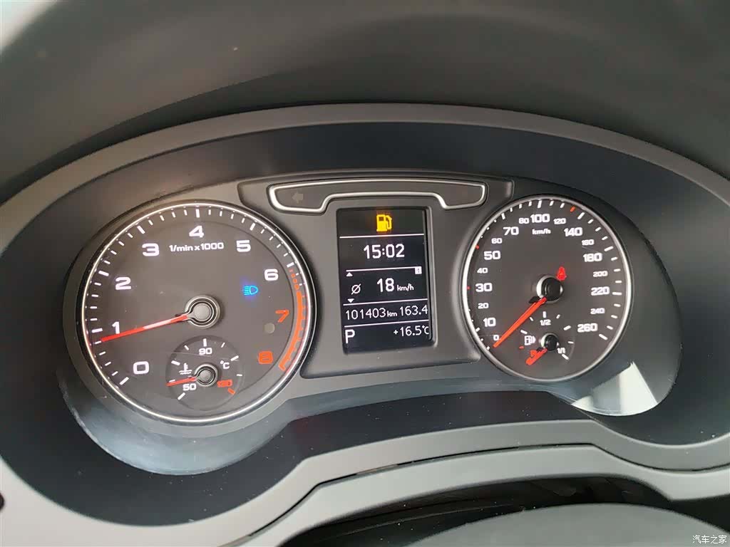 Audi Q3, 2015 12