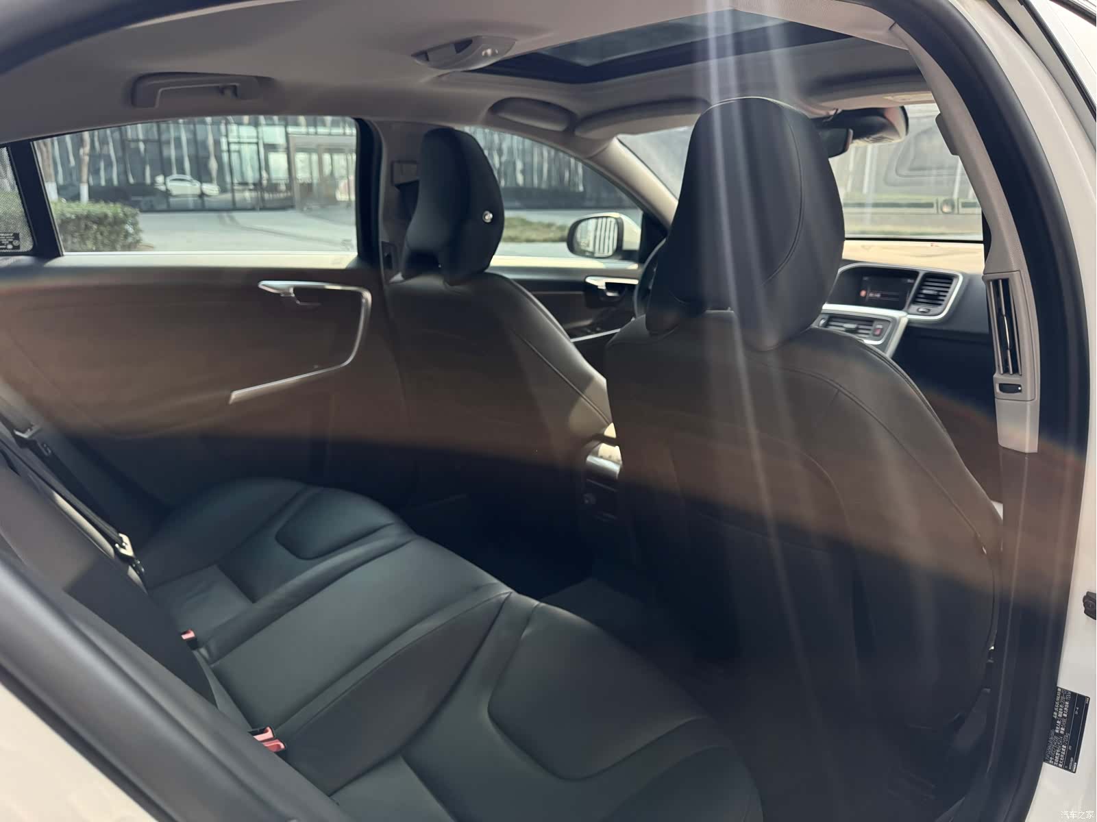 Volvo S60, 2018 18