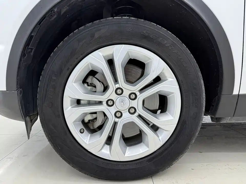 Land Rover Discover sports