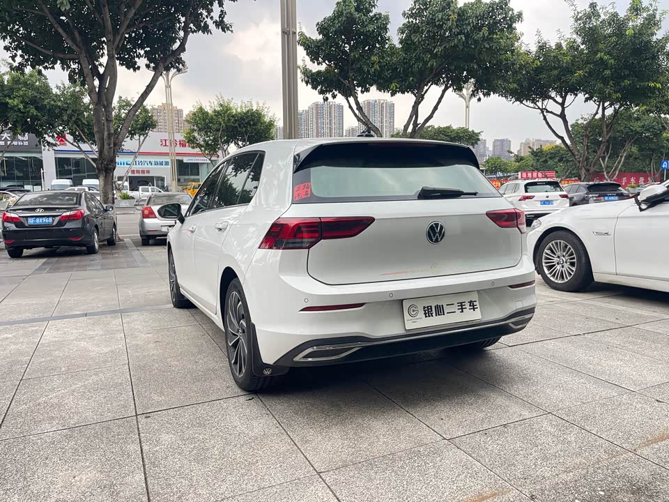 Volkswagen golf