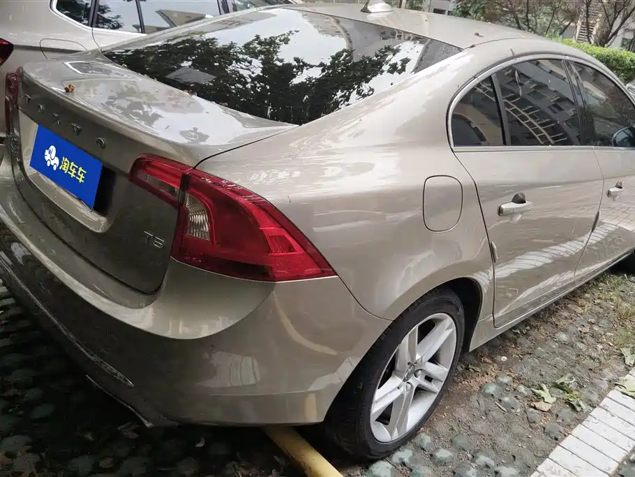 Volvo S60