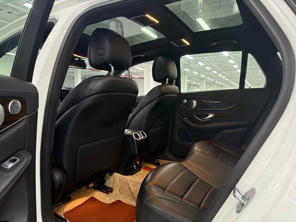 Mercedes-Benz GLC Mercedes-Benz GLC