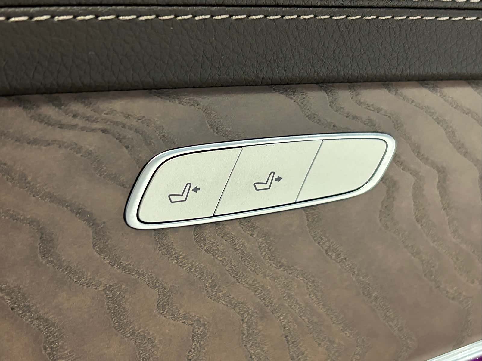 Mercedes-Benz E-Class, 2023 26