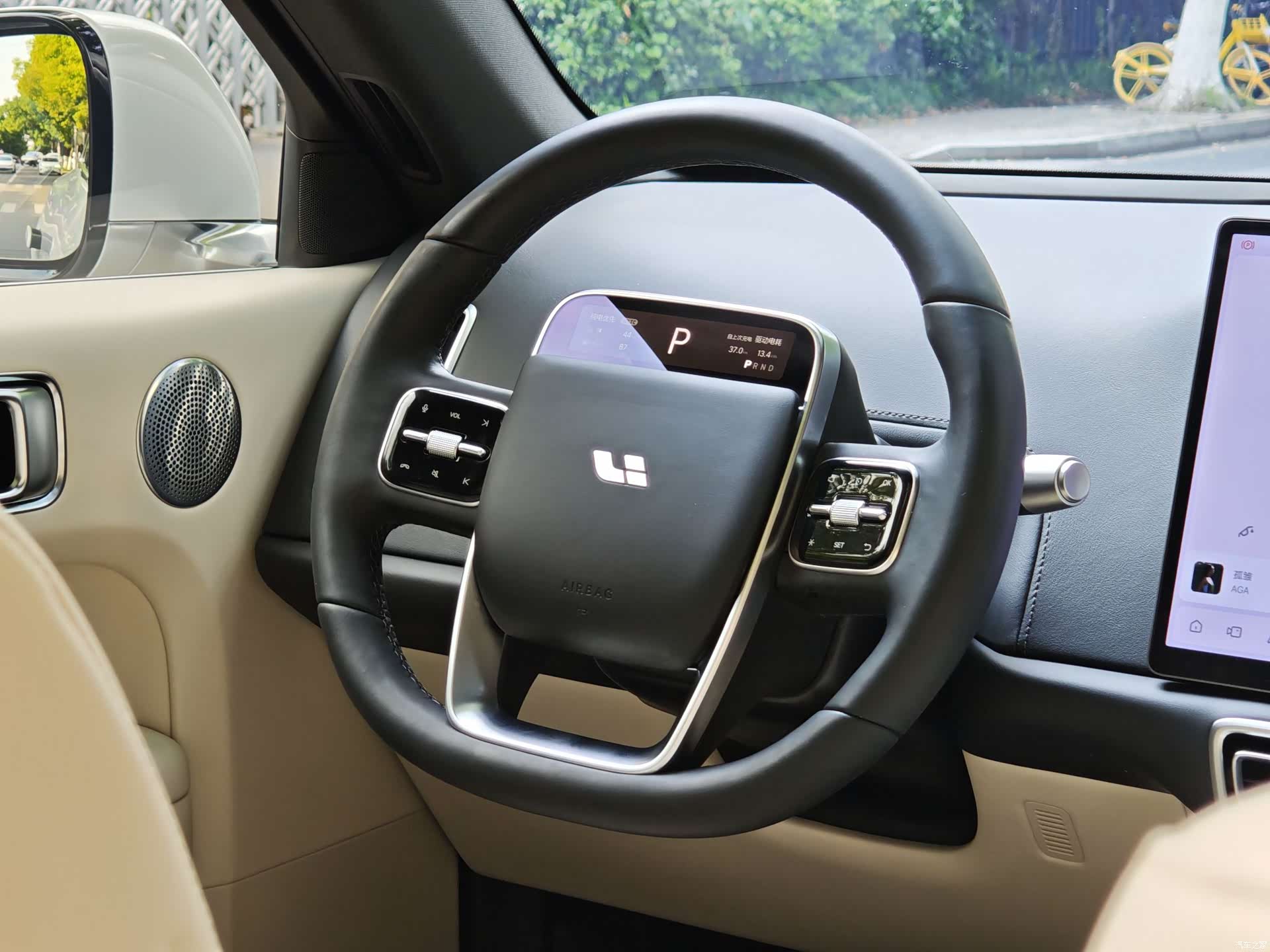 Li Auto L6, 2024 6
