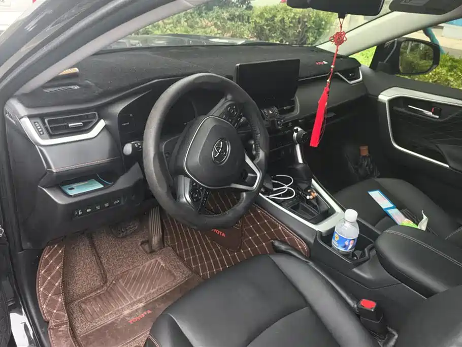 Toyota RAV4 Rongfang