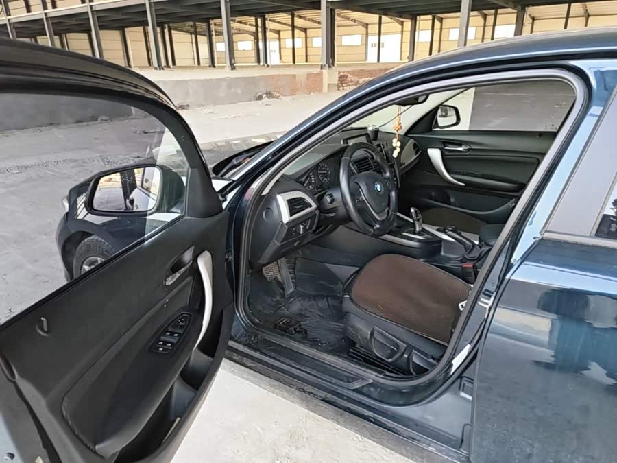 BMW 1 Series 2016, фото 15