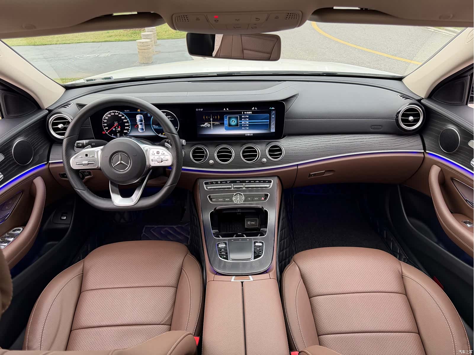 Mercedes-Benz E-Class, 2020 11