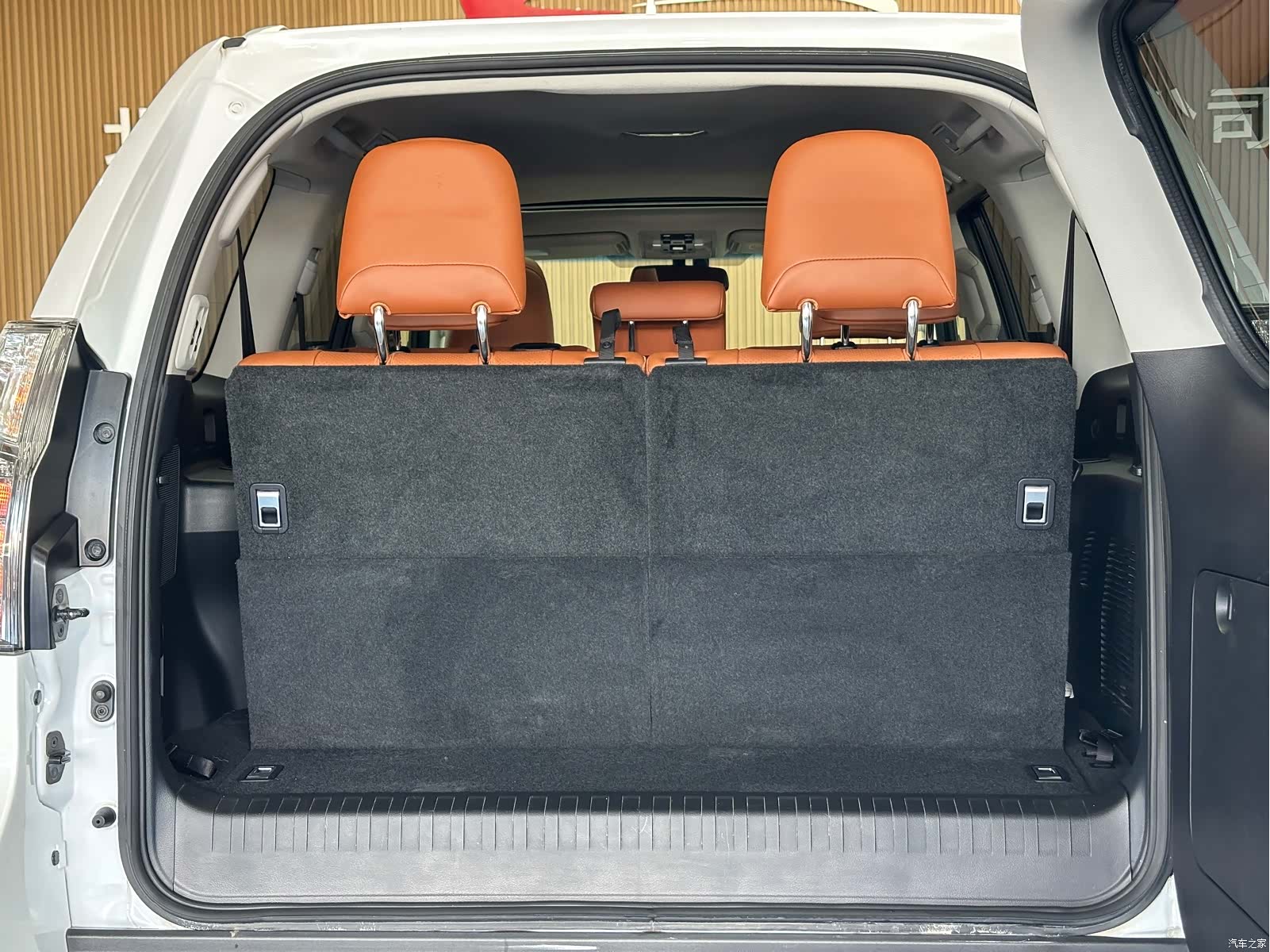 Lexus GX, 2015 16