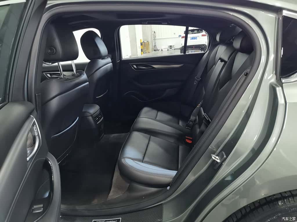 Cadillac CT5, 2024 15