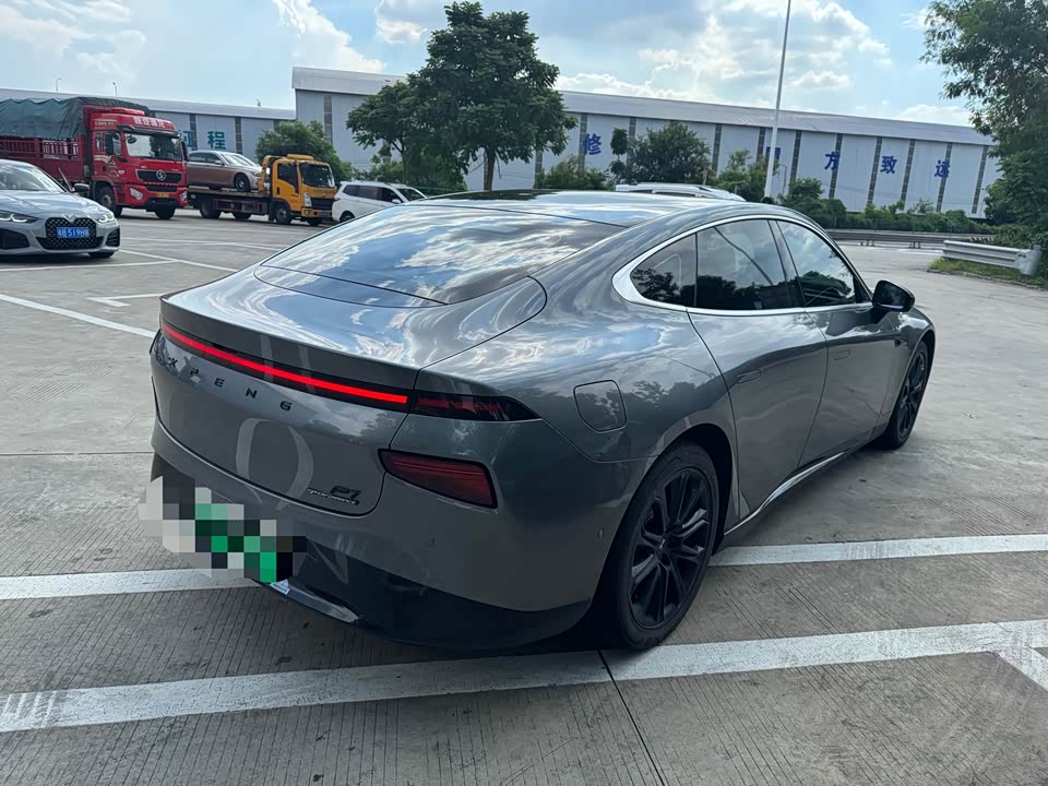 XPENG P7