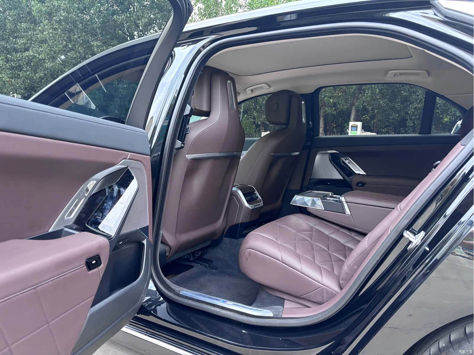 BMW 7 Series, 2023 4