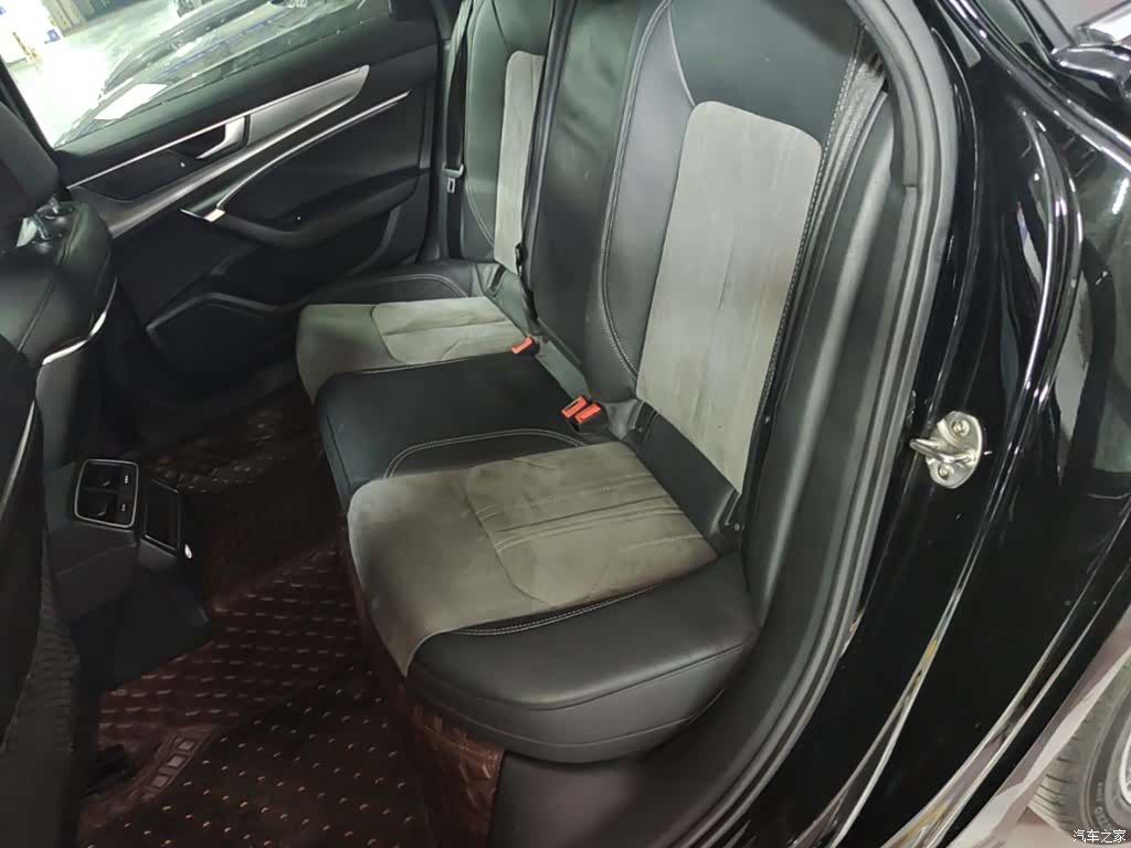 Audi A6L, 2021 24