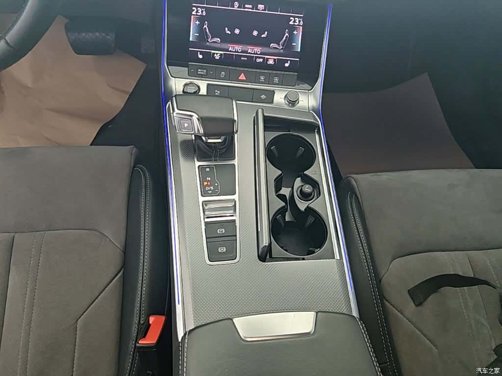 Audi A6L, 2022 14