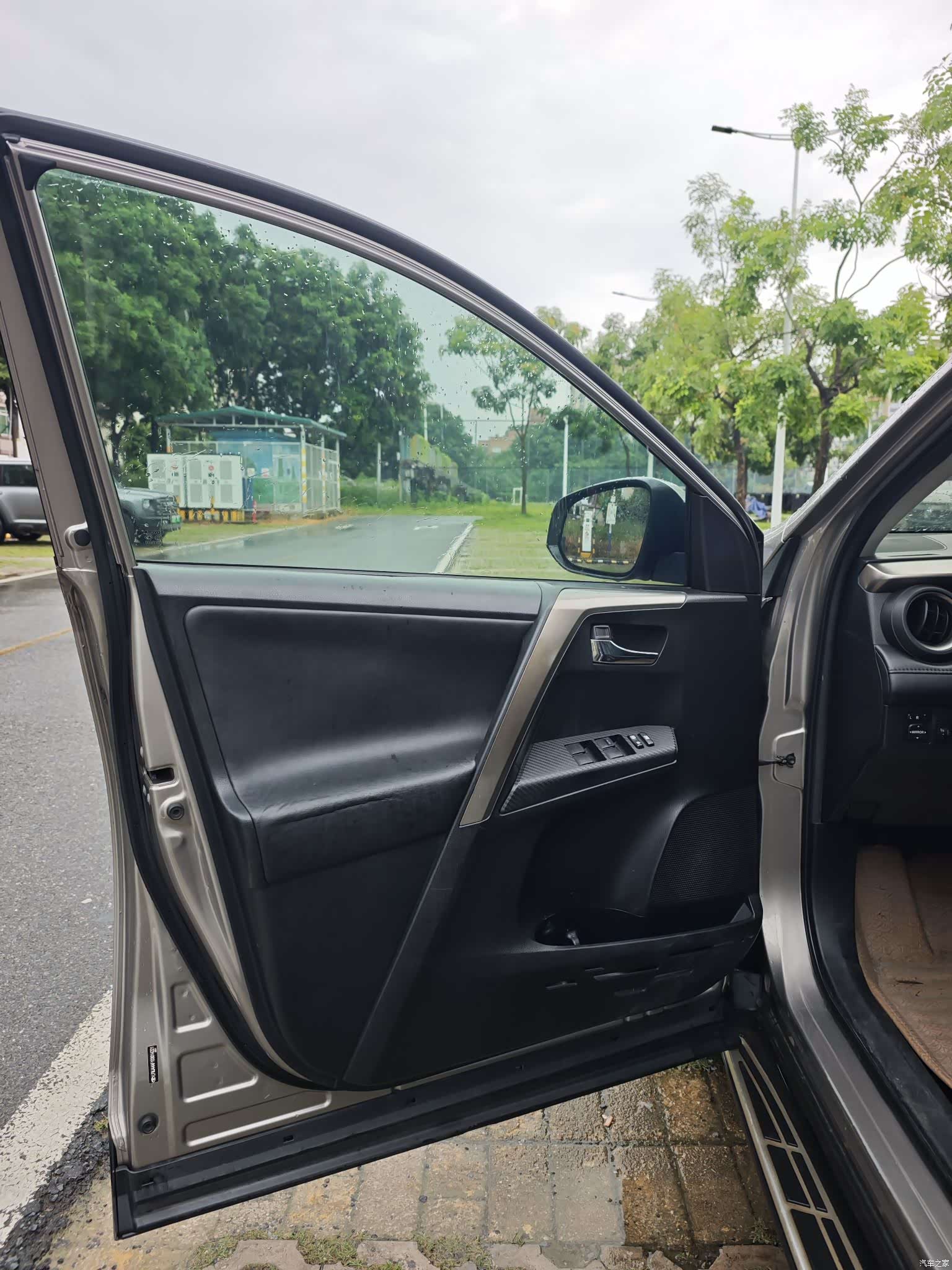 Toyota RAV4, 2013 14