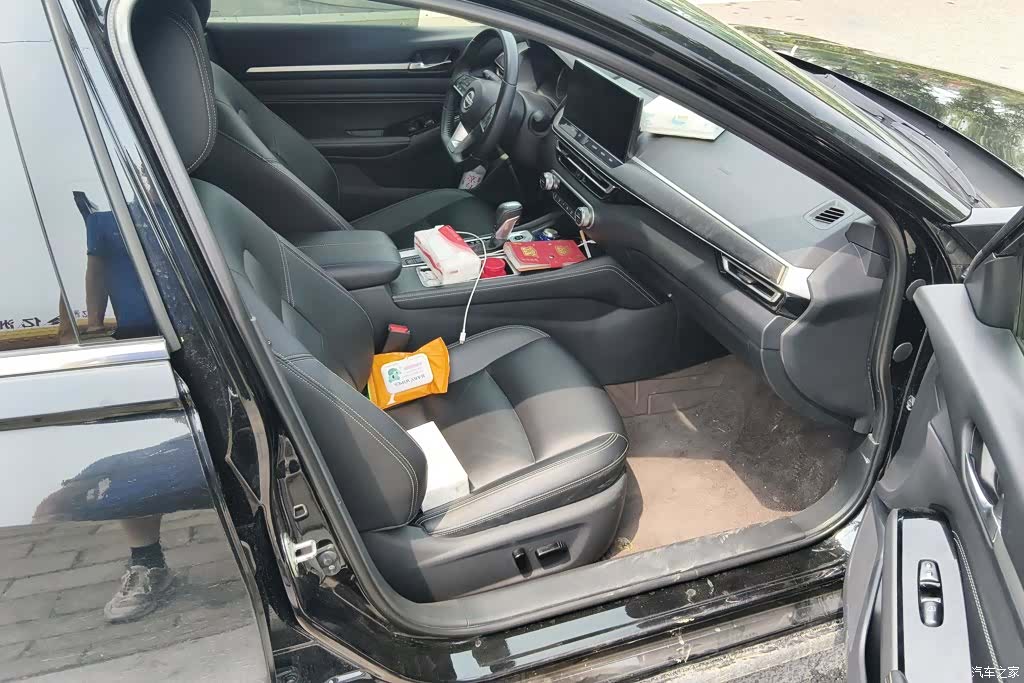 Nissan Teana, 2025 8