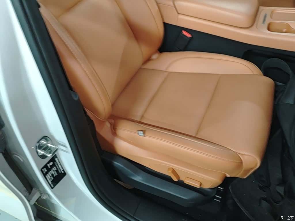 Leapmotor C10, 2025 25