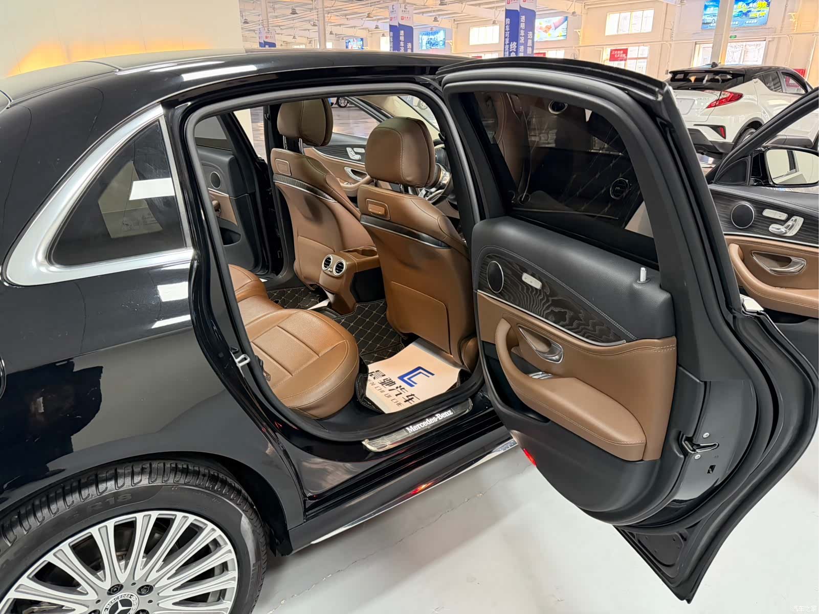 Mercedes-Benz E-Class, 2019 14