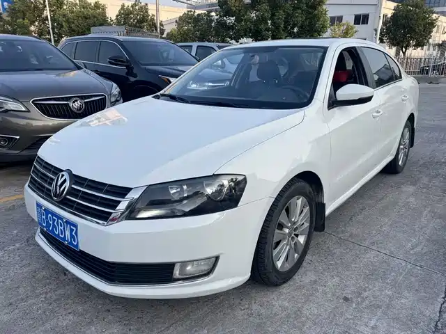 Volkswagen Lavida 2013 — купить из Китая под заказ