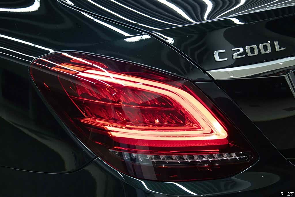 Mercedes-Benz C-Class, 2020 12