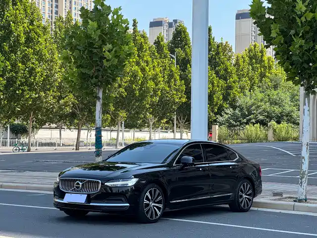 Volvo S90 2023 — купить из Китая под заказ