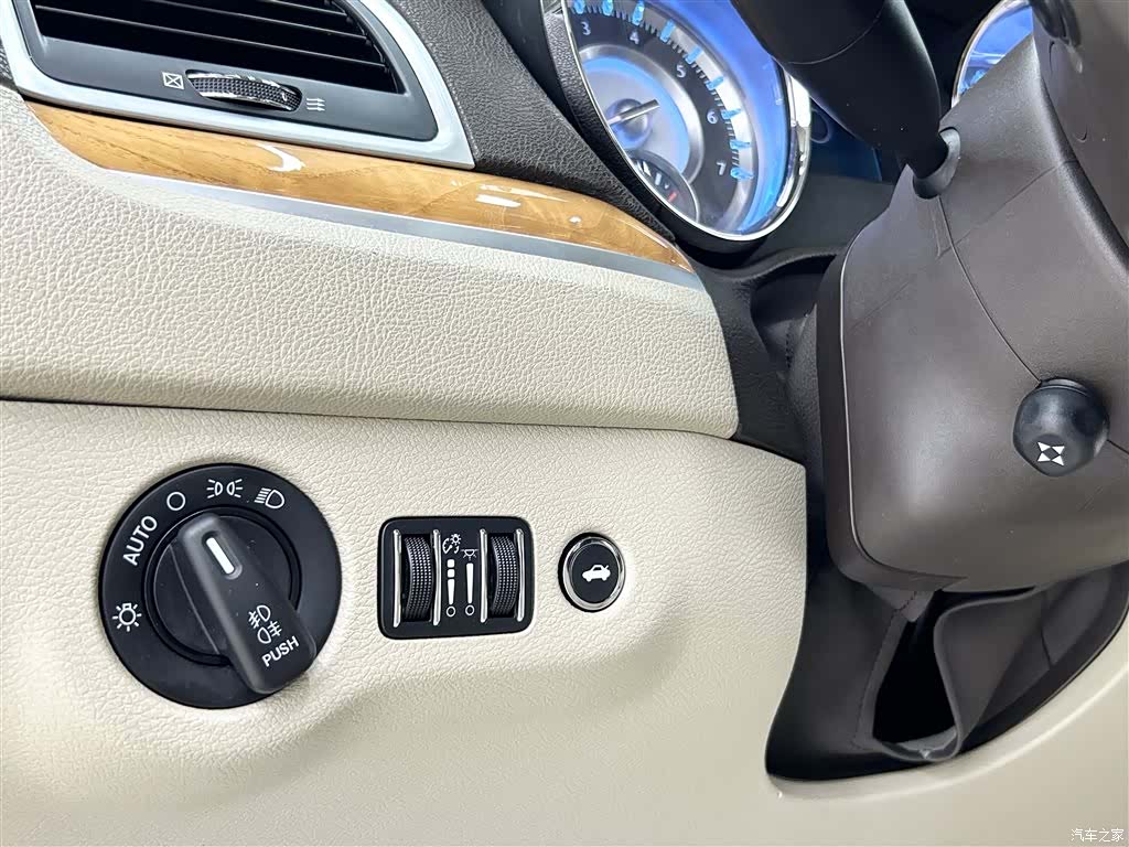 KeLaiSiLei(JinKou) 300C, 2015 20
