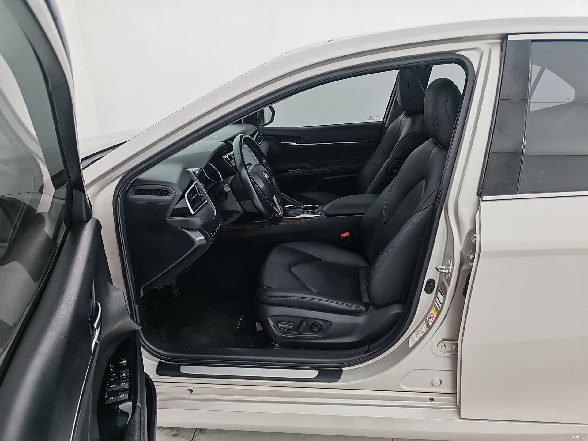 Toyota Camry, 2018 23