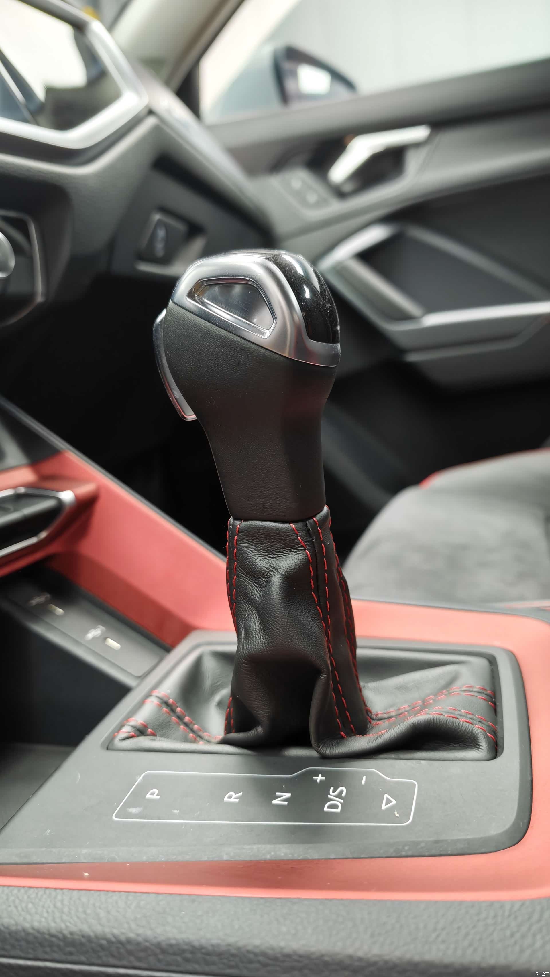 Audi Q3, 2023 9