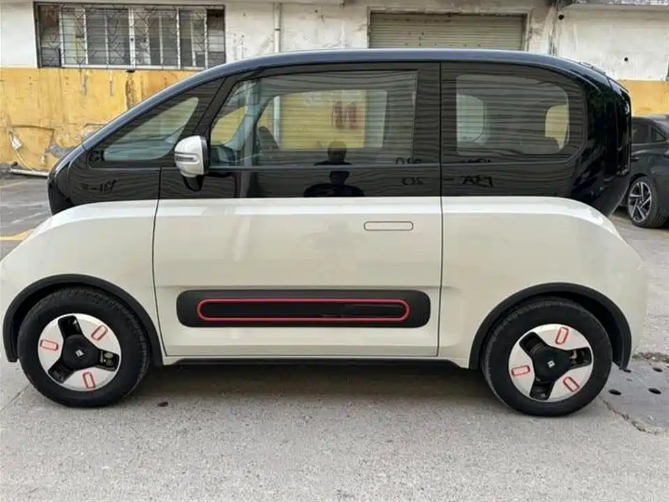 Baoding KiWi EV