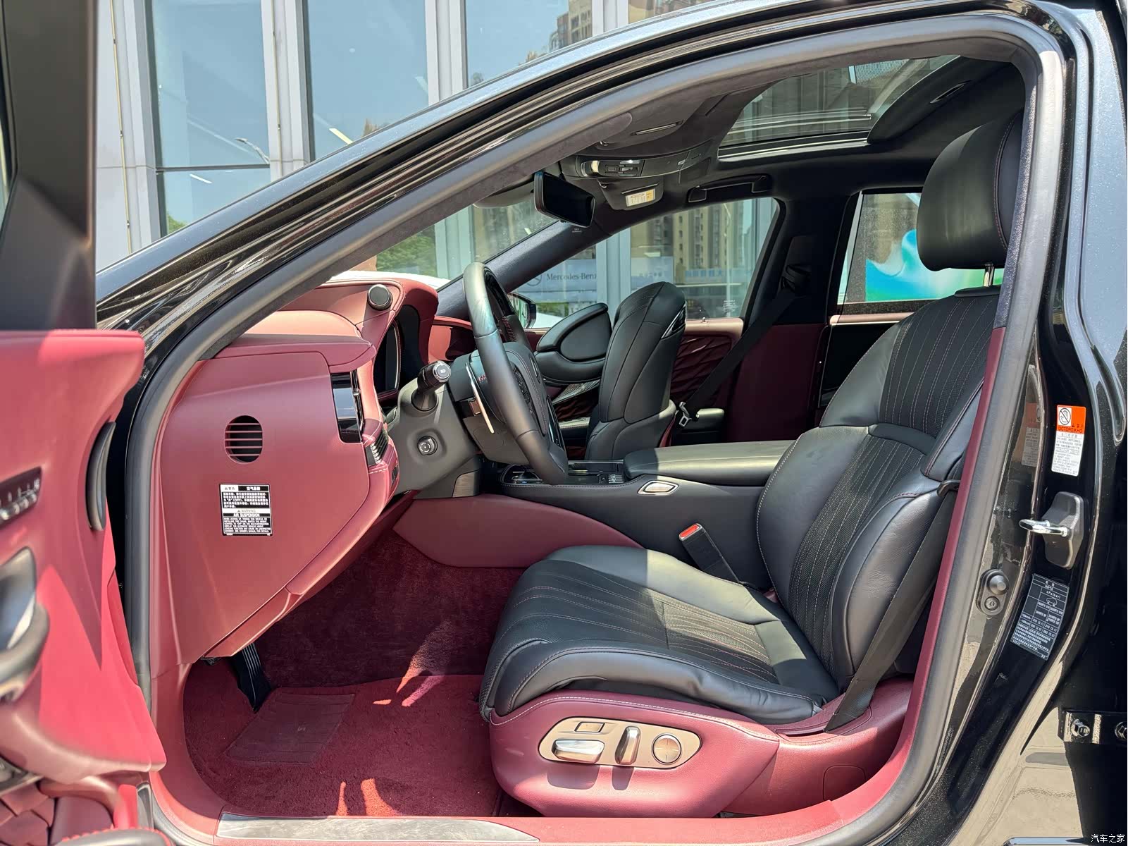 Lexus LS, 2019 7
