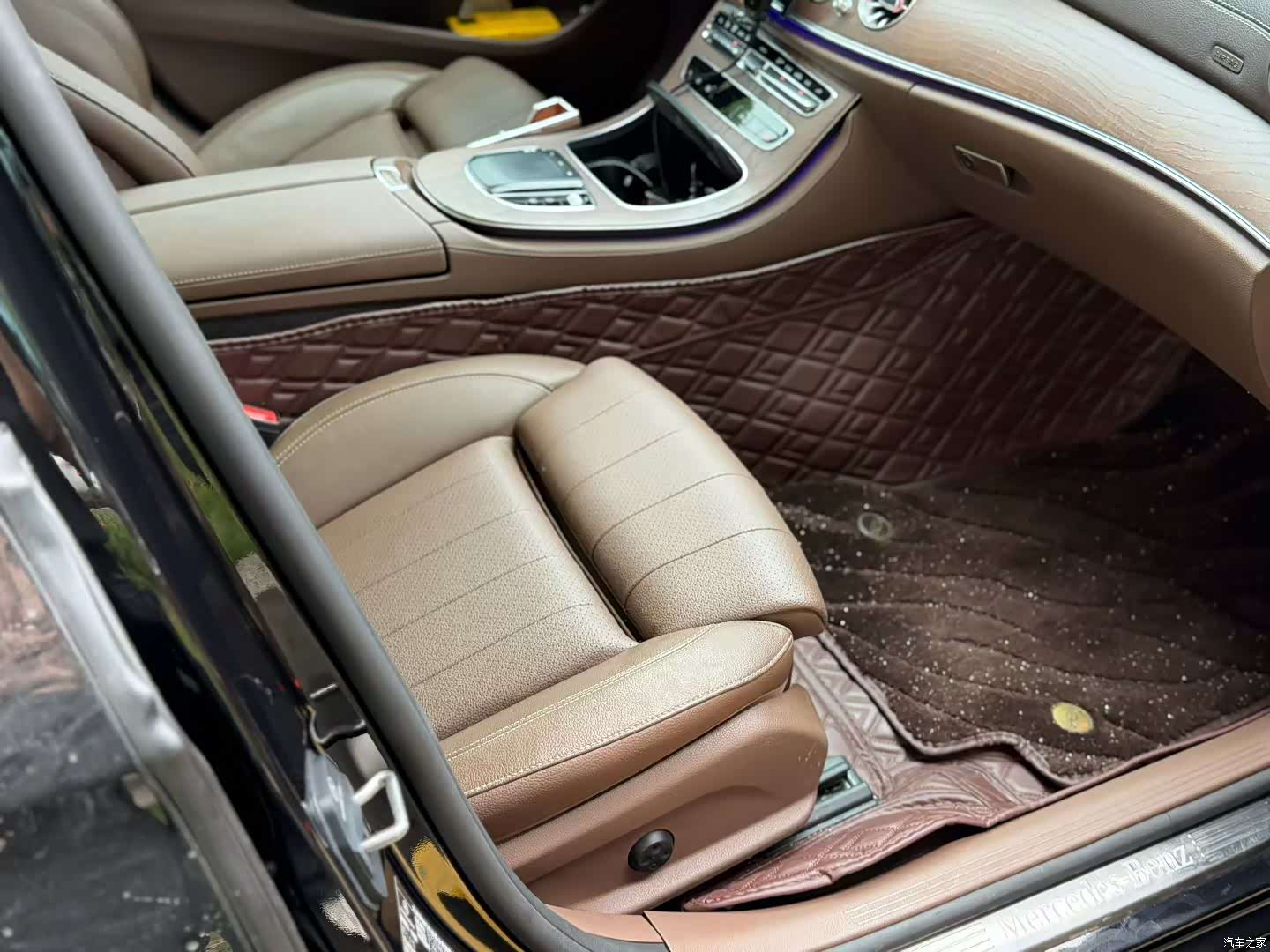 Mercedes-Benz E-Class, 2022 6