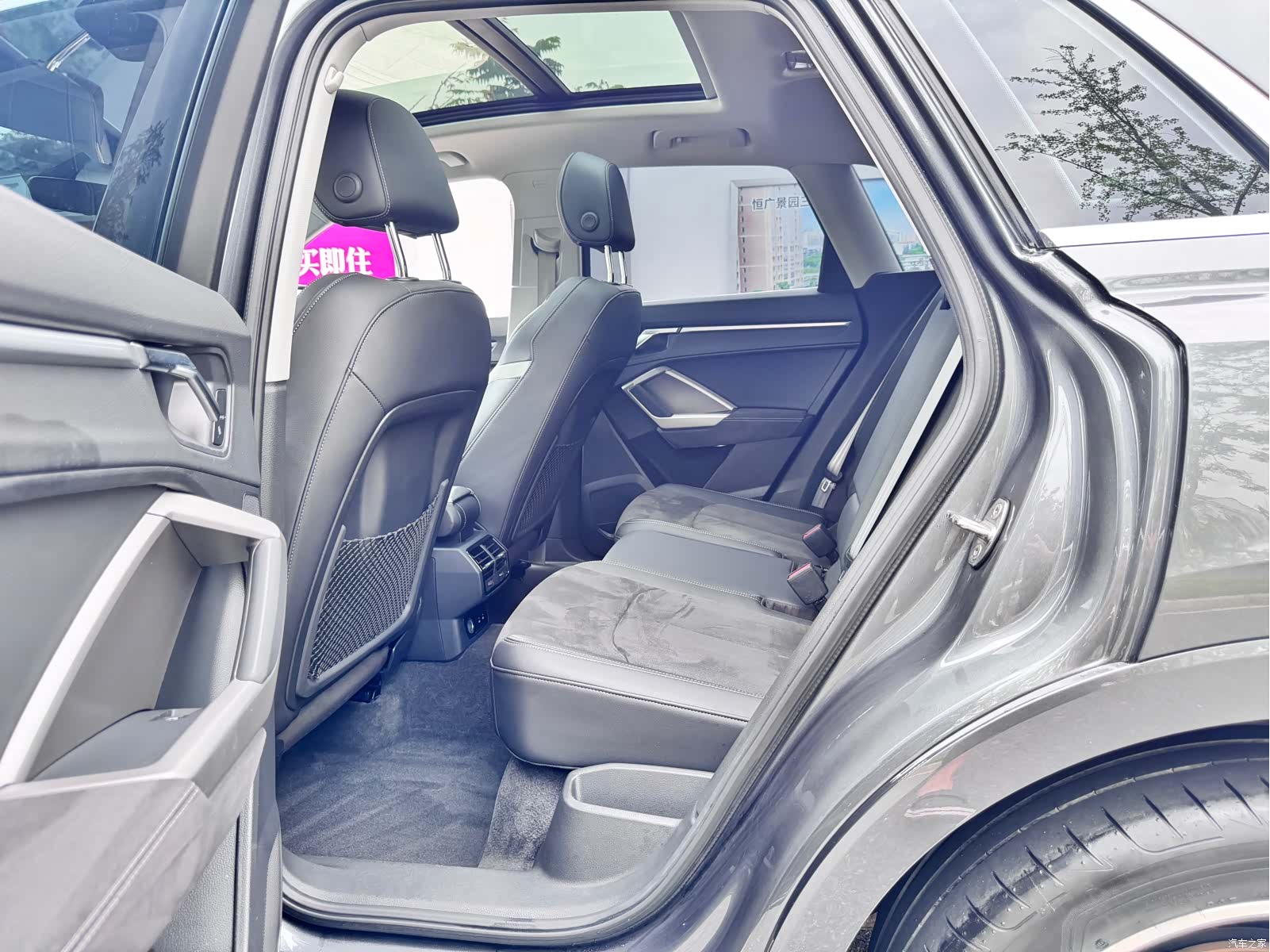 Audi Q3, 2022 10