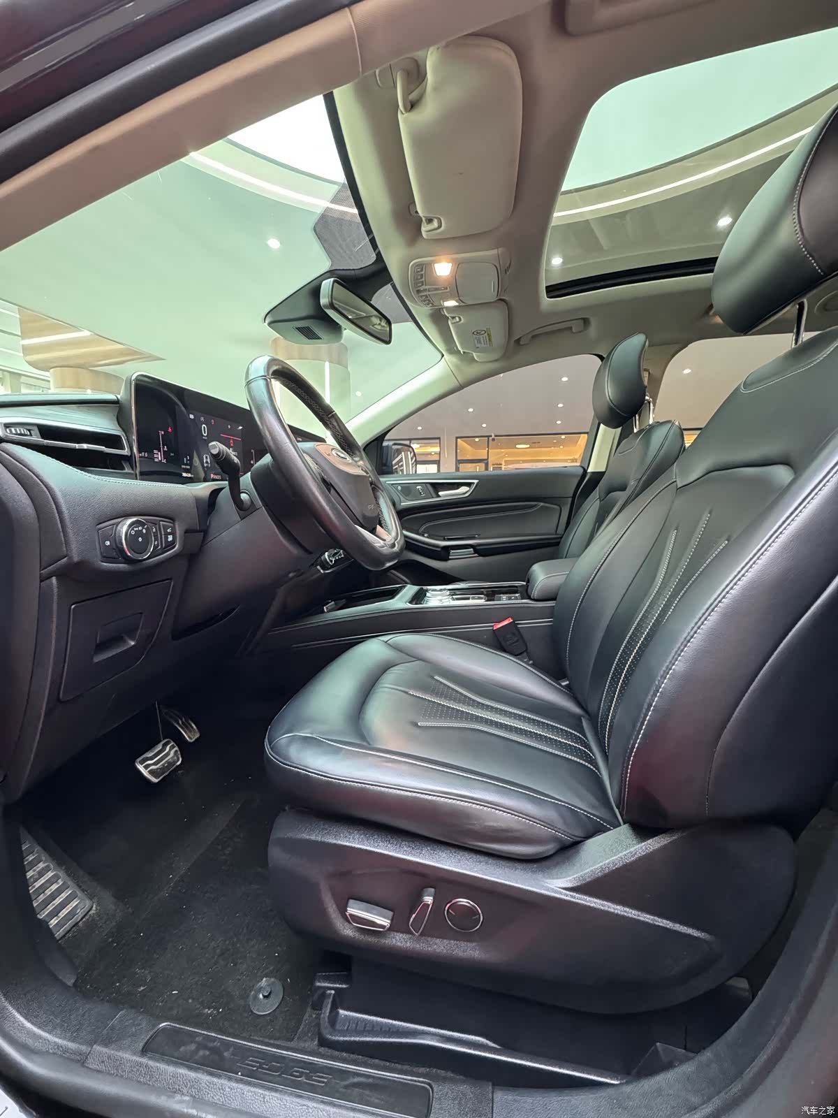 Ford Edge, 2022 14