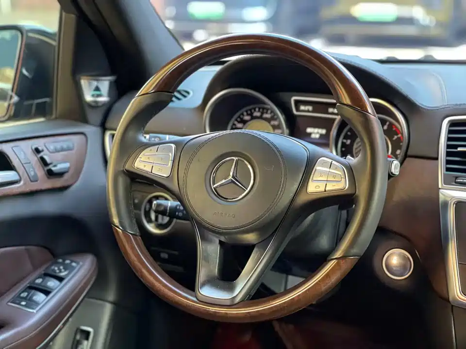 Mercedes-Benz GL grade